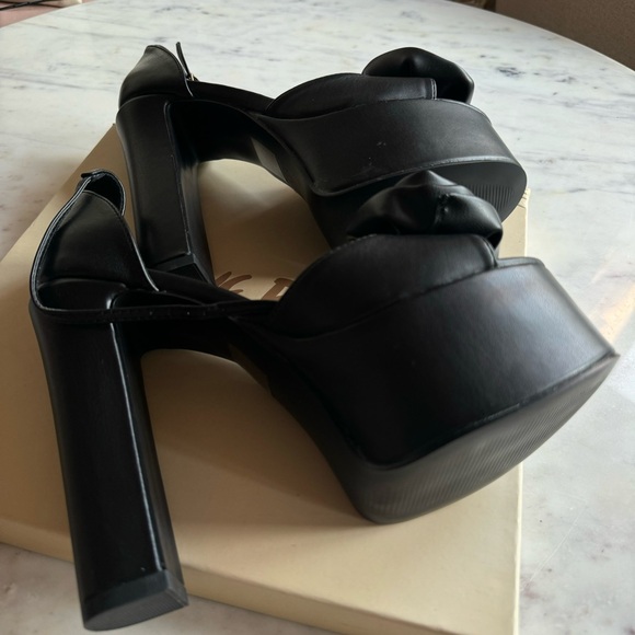 Public Desire Rose Platform Heels, size 7, brand new in original box, never worn - Picture 7 of 9